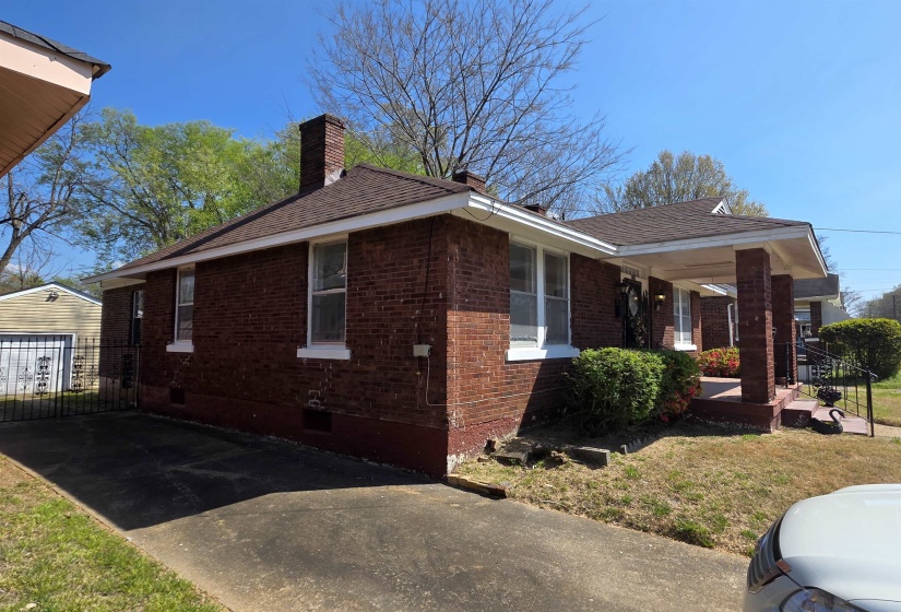 1404 CAMERON ST, Memphis, Tennessee 38106, 4 Bedroom Bedrooms, 6 Room Rooms,2 BathroomBathrooms,Residential,For Sale,CAMERON,0,10217677