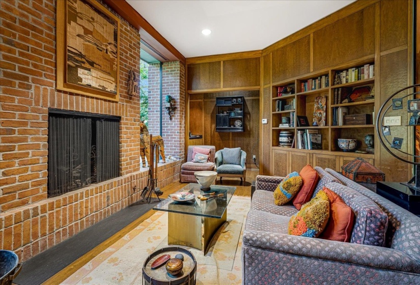 311 CHERRY CIR, Memphis, Tennessee 38117, 4 Bedroom Bedrooms, 11 Room Rooms,4.1 BathroomBathrooms,Residential,For Sale,CHERRY,0,10217694