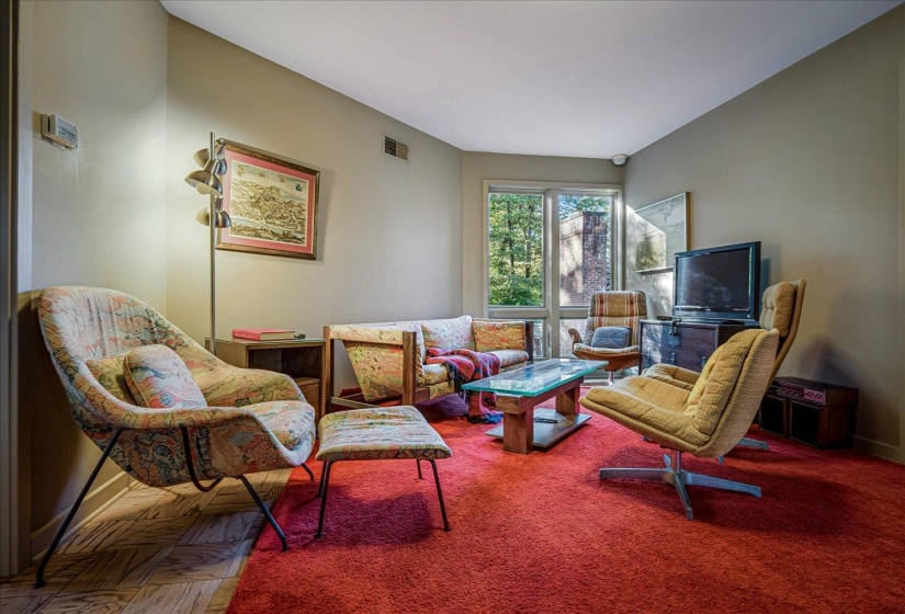 311 CHERRY CIR, Memphis, Tennessee 38117, 4 Bedroom Bedrooms, 11 Room Rooms,4.1 BathroomBathrooms,Residential,For Sale,CHERRY,0,10217694