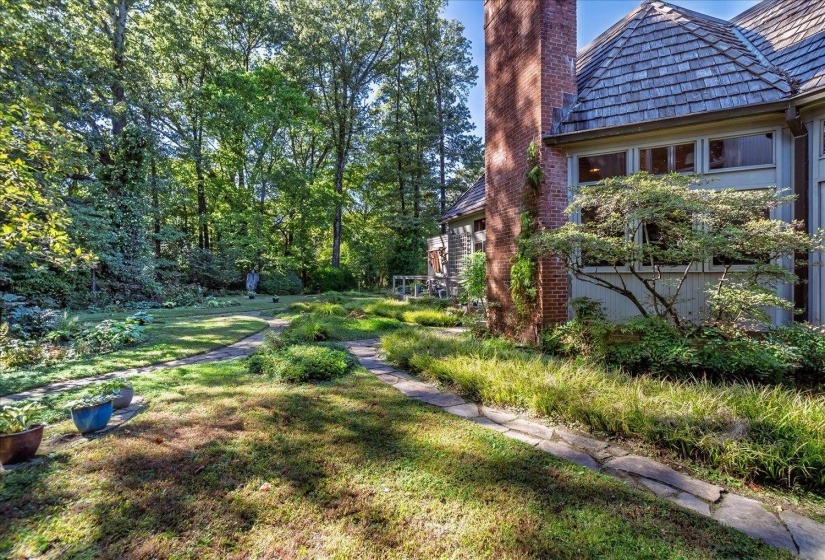 311 CHERRY CIR, Memphis, Tennessee 38117, 4 Bedroom Bedrooms, 11 Room Rooms,4.1 BathroomBathrooms,Residential,For Sale,CHERRY,0,10217694
