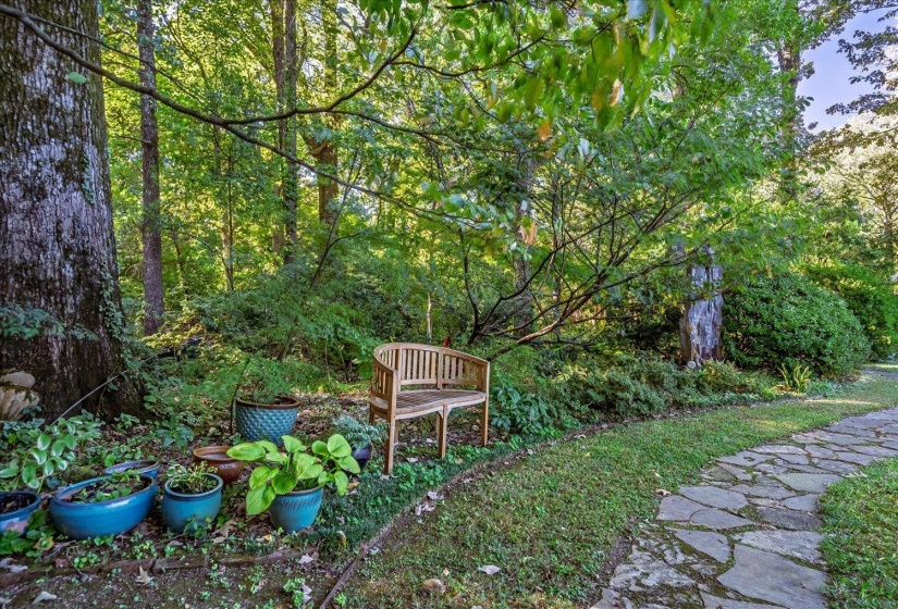 311 CHERRY CIR, Memphis, Tennessee 38117, 4 Bedroom Bedrooms, 11 Room Rooms,4.1 BathroomBathrooms,Residential,For Sale,CHERRY,0,10217694