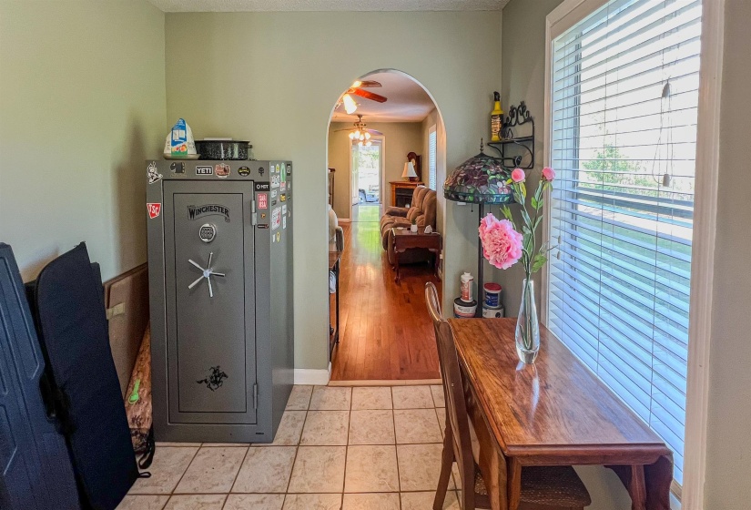 22560 HWY 64 HWY, Somerville, Tennessee 38068, 3 Bedrooms Bedrooms, 8 Rooms Rooms,2 BathroomsBathrooms,Residential,For Sale,HWY 64,10217695