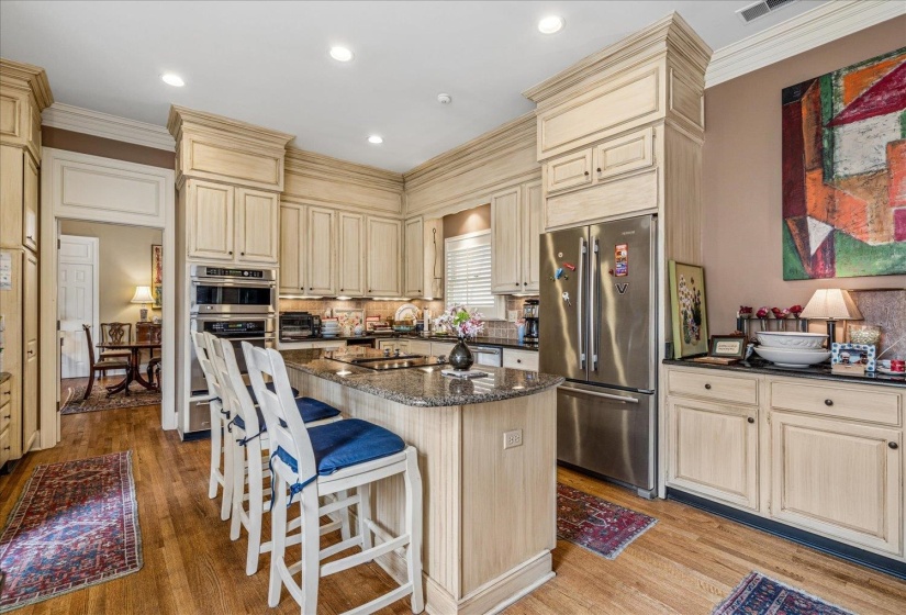 6366 WYNFREY PL, Memphis, Tennessee 38120, 4 Bedrooms Bedrooms, 8 Rooms Rooms,5 BathroomsBathrooms,Residential,For Sale,WYNFREY,10217700
