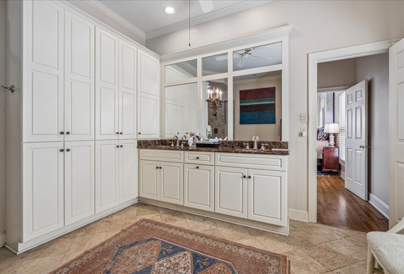 6366 WYNFREY PL, Memphis, Tennessee 38120, 4 Bedrooms Bedrooms, 8 Rooms Rooms,5 BathroomsBathrooms,Residential,For Sale,WYNFREY,10217700