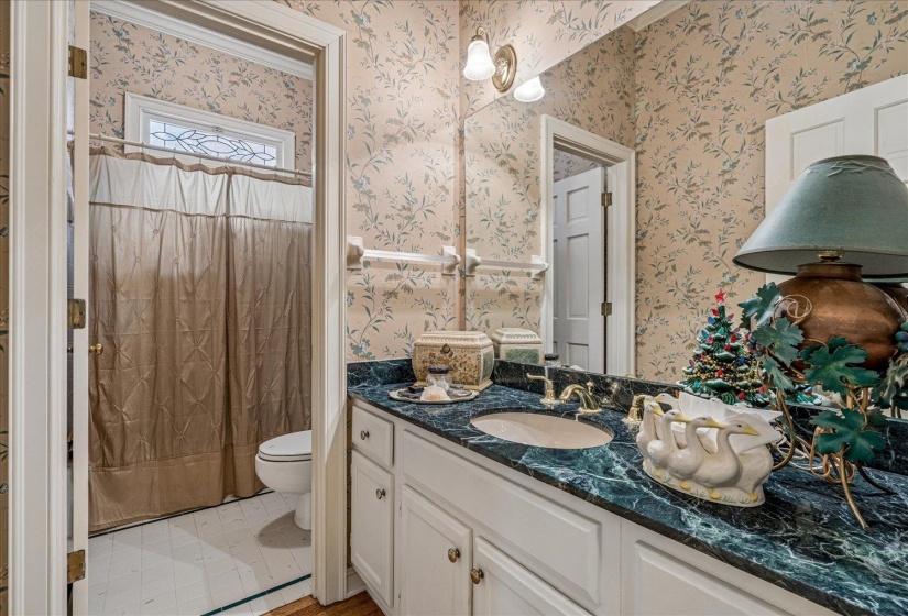 6366 WYNFREY PL, Memphis, Tennessee 38120, 4 Bedrooms Bedrooms, 8 Rooms Rooms,5 BathroomsBathrooms,Residential,For Sale,WYNFREY,10217700