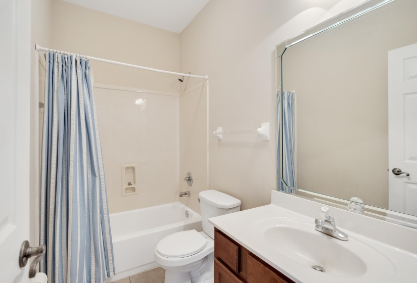 450 LEWIS FAIRWAY CIR, Oakland, Tennessee 38060, 4 Bedroom Bedrooms, 15 Room Rooms,3 BathroomBathrooms,Residential,For Sale,LEWIS FAIRWAY,0,10217710