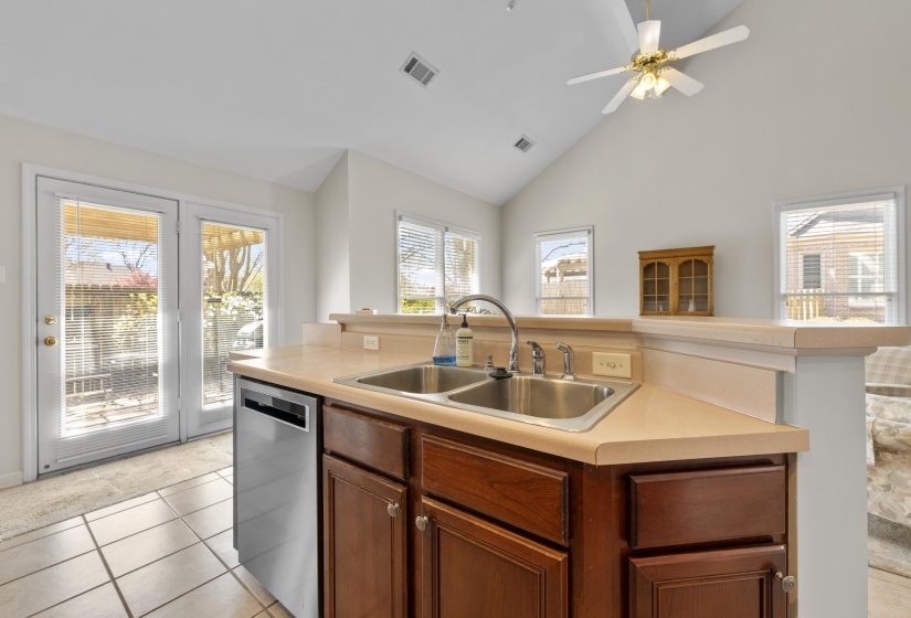 1701 VILLAGE RIDGE PL, Collierville, Tennessee 38017, 3 Bedrooms Bedrooms, 8 Rooms Rooms,2.1 BathroomsBathrooms,Residential,For Sale,VILLAGE RIDGE,10217712