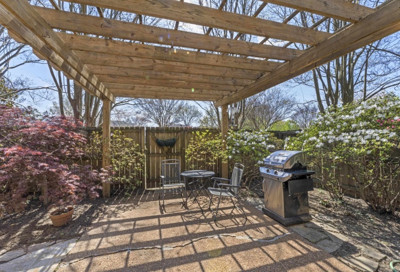 1701 VILLAGE RIDGE PL, Collierville, Tennessee 38017, 3 Bedrooms Bedrooms, 8 Rooms Rooms,2.1 BathroomsBathrooms,Residential,For Sale,VILLAGE RIDGE,10217712