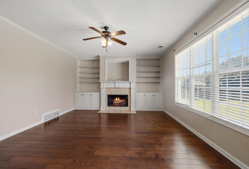 8717 BRUNSWICK FARMS DR, Bartlett, Tennessee 38002, 5 Bedrooms Bedrooms, 9 Rooms Rooms,3.1 BathroomsBathrooms,Residential,For Sale,BRUNSWICK FARMS,10217725