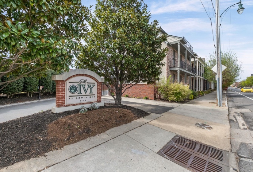 635 FRONT ST, Memphis, Tennessee 38103, 3 Bedrooms Bedrooms, 7 Rooms Rooms,2.2 BathroomsBathrooms,Residential,For Sale,FRONT,10217727