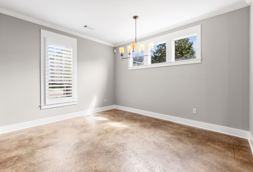 635 FRONT ST, Memphis, Tennessee 38103, 3 Bedrooms Bedrooms, 7 Rooms Rooms,2.2 BathroomsBathrooms,Residential,For Sale,FRONT,10217727