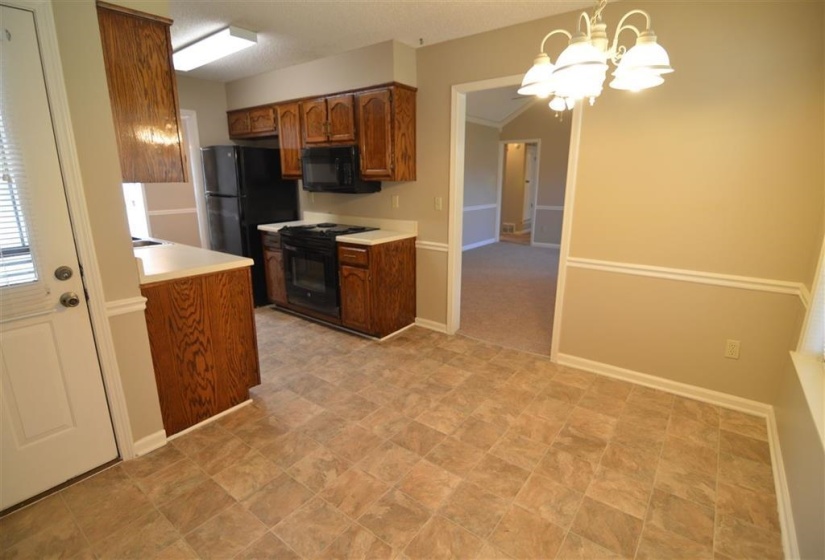 2717 DEER GLADE LN, Memphis, Tennessee 38133, 4 Bedrooms Bedrooms, 8 Rooms Rooms,2 BathroomsBathrooms,Residential,For Sale,DEER GLADE,10217737