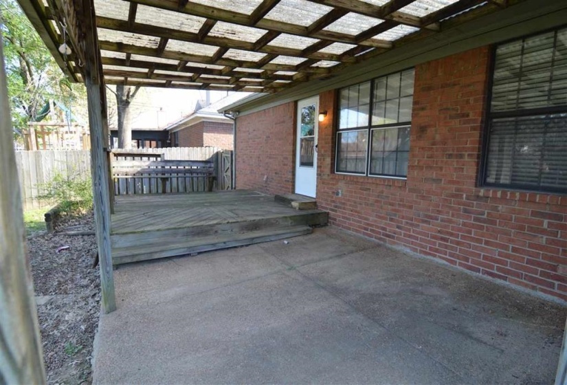 2717 DEER GLADE LN, Memphis, Tennessee 38133, 4 Bedrooms Bedrooms, 8 Rooms Rooms,2 BathroomsBathrooms,Residential,For Sale,DEER GLADE,10217737