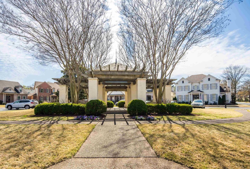 7302 MONT BLANC DR, Germantown, Tennessee 38138, 4 Bedrooms Bedrooms, 9 Rooms Rooms,3.1 BathroomsBathrooms,Residential,For Sale,MONT BLANC,10217738