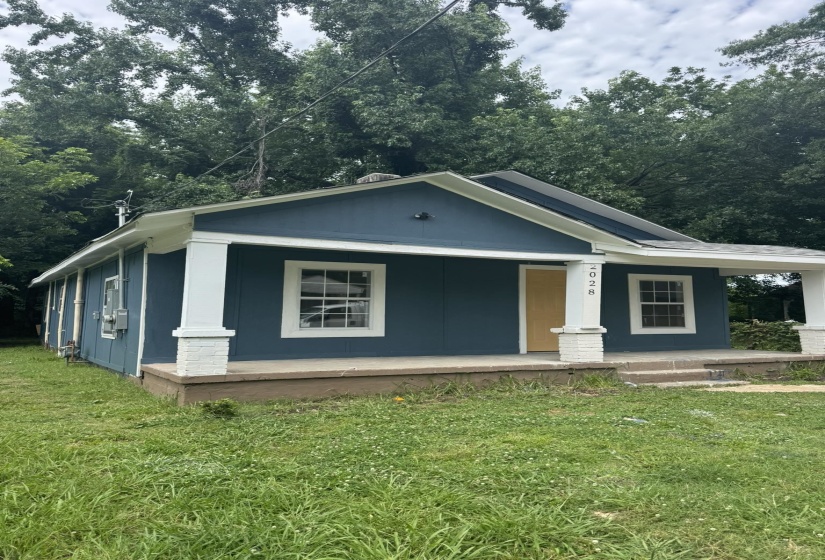 2028 AMITY AVE, Memphis, Tennessee 38108, 3 Bedrooms Bedrooms, 6 Rooms Rooms,1 BathroomBathrooms,Residential,For Sale,AMITY,10217742