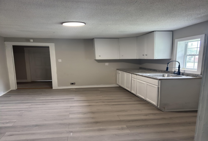 2028 AMITY AVE, Memphis, Tennessee 38108, 3 Bedrooms Bedrooms, 6 Rooms Rooms,1 BathroomBathrooms,Residential,For Sale,AMITY,10217742