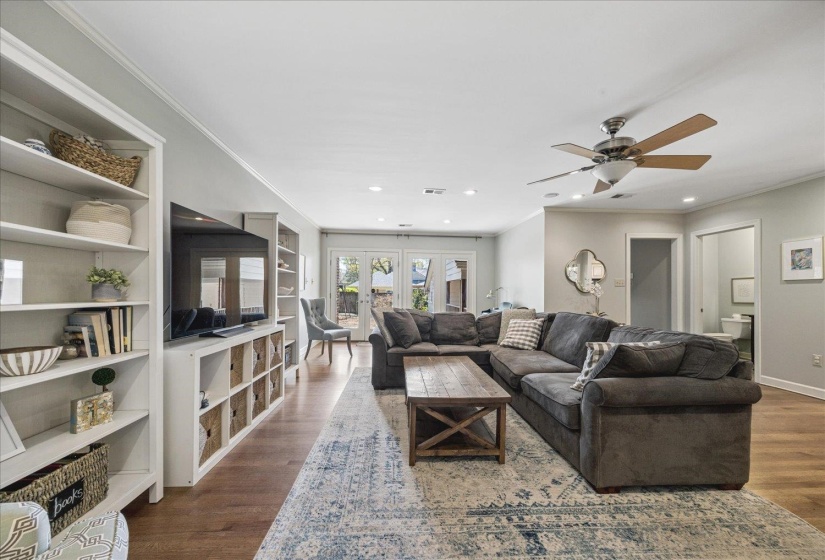 5311 ANGELA RD, Memphis, Tennessee 38120, 5 Bedroom Bedrooms, 9 Room Rooms,3.1 BathroomBathrooms,Residential,For Sale,ANGELA,0,10217761