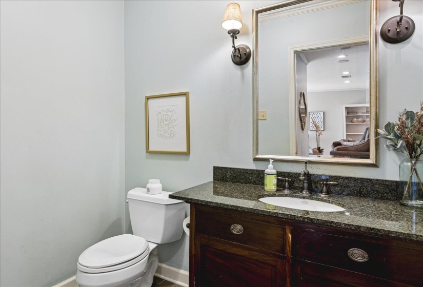 5311 ANGELA RD, Memphis, Tennessee 38120, 5 Bedroom Bedrooms, 9 Room Rooms,3.1 BathroomBathrooms,Residential,For Sale,ANGELA,0,10217761