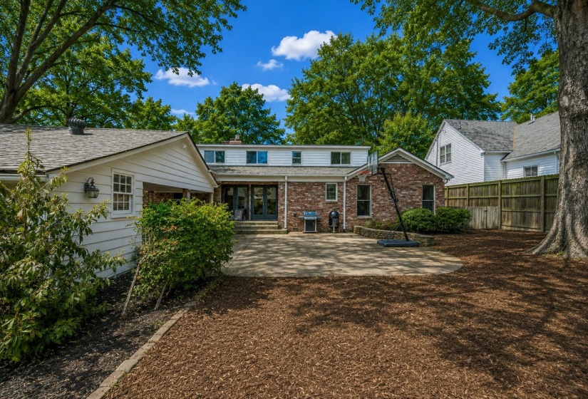 5311 ANGELA RD, Memphis, Tennessee 38120, 5 Bedroom Bedrooms, 9 Room Rooms,3.1 BathroomBathrooms,Residential,For Sale,ANGELA,0,10217761