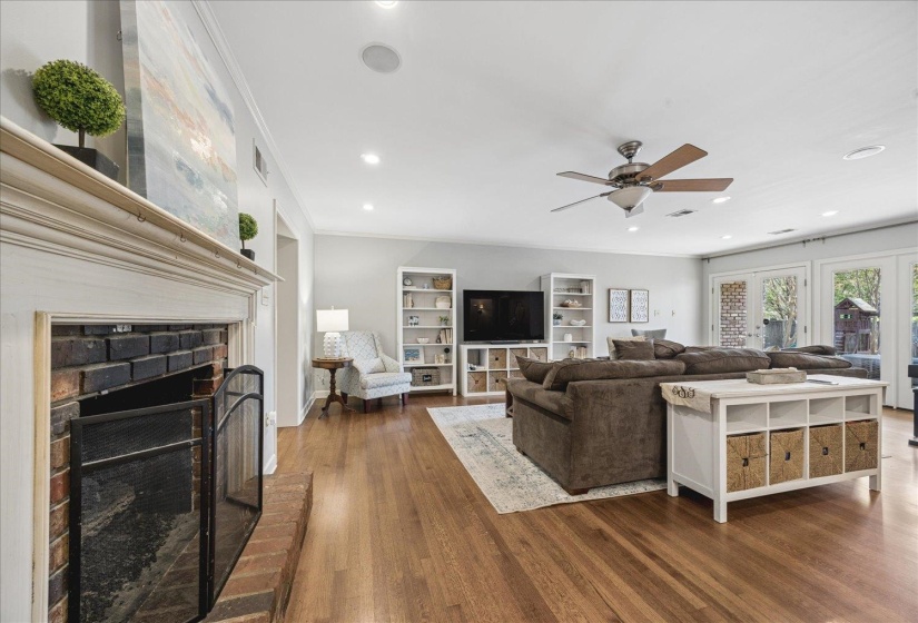 5311 ANGELA RD, Memphis, Tennessee 38120, 5 Bedroom Bedrooms, 9 Room Rooms,3.1 BathroomBathrooms,Residential,For Sale,ANGELA,0,10217761