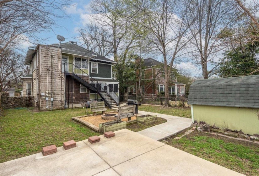 1462 CARR AVE, Memphis, Tennessee 38104, 3 Bedroom Bedrooms, 10 Room Rooms,2 BathroomBathrooms,Residential,For Sale,CARR,0,10217767
