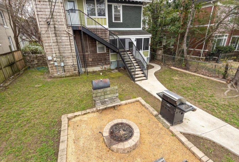 1462 CARR AVE, Memphis, Tennessee 38104, 3 Bedroom Bedrooms, 10 Room Rooms,2 BathroomBathrooms,Residential,For Sale,CARR,0,10217767