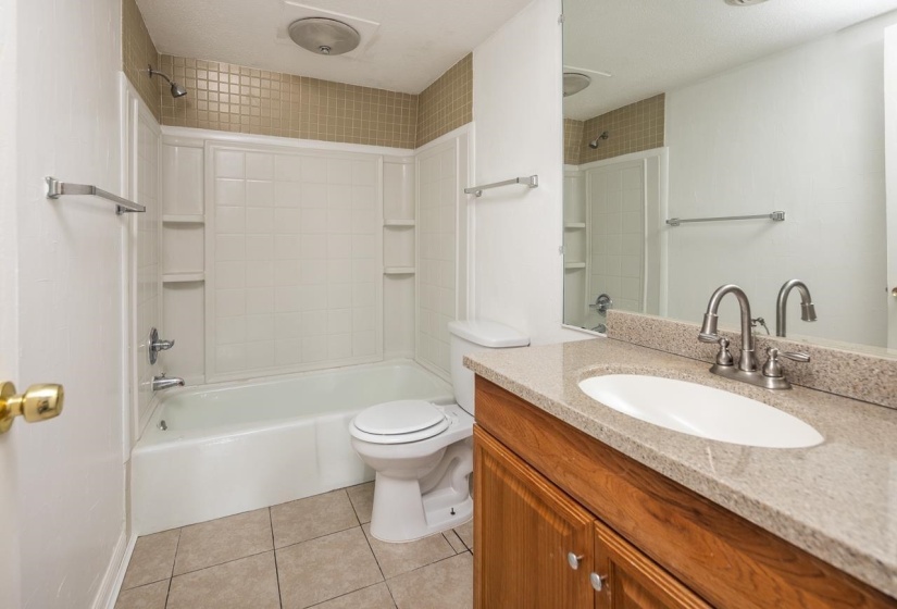 1898 POPLAR WOODS CIR, Germantown, Tennessee 38138, 2 Bedroom Bedrooms, 5 Room Rooms,1.1 BathroomBathrooms,Residential,For Sale,POPLAR WOODS,0,10217773