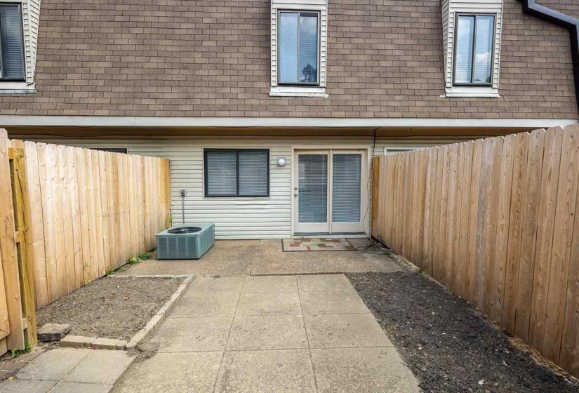 1898 POPLAR WOODS CIR, Germantown, Tennessee 38138, 2 Bedroom Bedrooms, 5 Room Rooms,1.1 BathroomBathrooms,Residential,For Sale,POPLAR WOODS,0,10217773