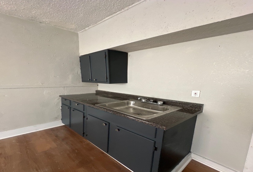 1075 KNEY ST, Memphis, Tennessee 38107, 2 Bedroom Bedrooms, 5 Room Rooms,1 BathroomBathrooms,Rental Properties,For Sale,KNEY,0,10217785