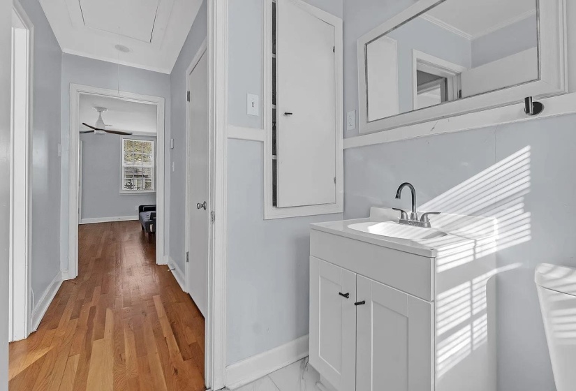2405 EASTWOOD AVE, Memphis, Tennessee 38112, 1 Bedroom Bedrooms, 4 Rooms Rooms,1 BathroomBathrooms,Rental Properties,For Sale,EASTWOOD,10217813
