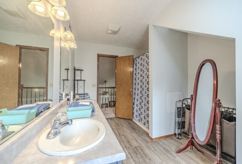 1896 PURDY BEAUTY HILL RD, Bethel Springs, Tennessee 38315, 3 Bedrooms Bedrooms, 10 Rooms Rooms,2.1 BathroomsBathrooms,Residential,For Sale,PURDY BEAUTY HILL,10217815