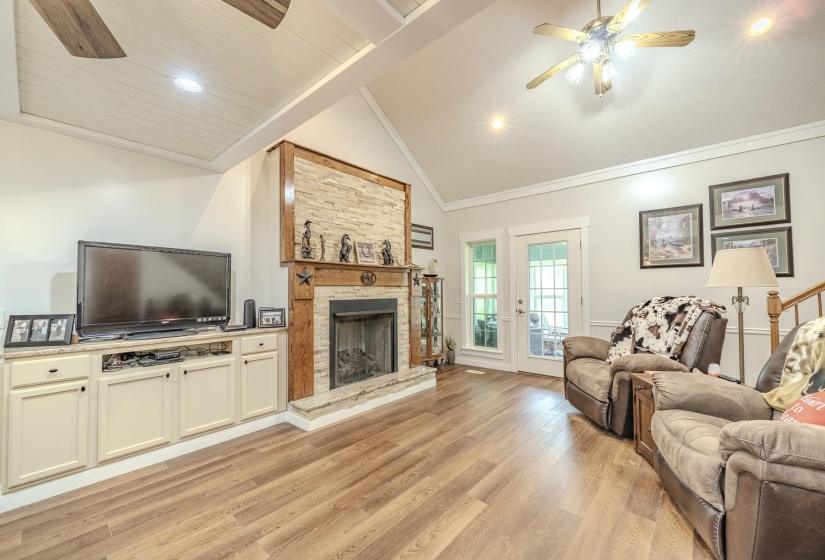 1896 PURDY BEAUTY HILL RD, Bethel Springs, Tennessee 38315, 3 Bedrooms Bedrooms, 10 Rooms Rooms,2.1 BathroomsBathrooms,Residential,For Sale,PURDY BEAUTY HILL,10217815