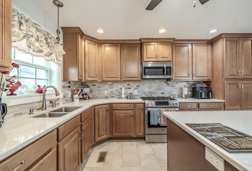1896 PURDY BEAUTY HILL RD, Bethel Springs, Tennessee 38315, 3 Bedrooms Bedrooms, 10 Rooms Rooms,2.1 BathroomsBathrooms,Residential,For Sale,PURDY BEAUTY HILL,10217815
