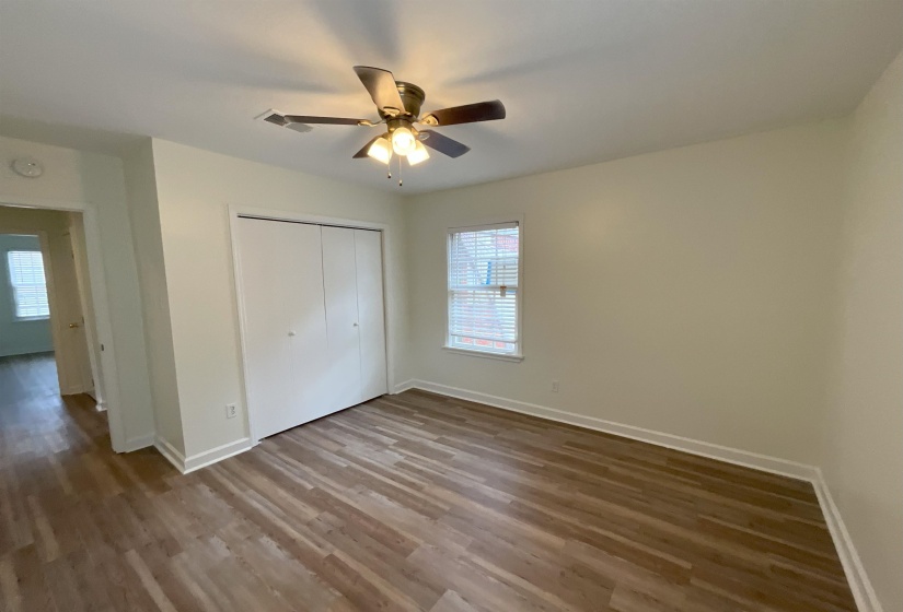 1244 TUTWILER ST, Memphis, Tennessee 38107, 6 Bedrooms Bedrooms, 8 Rooms Rooms,4 BathroomsBathrooms,Residential,For Sale,TUTWILER,10217821