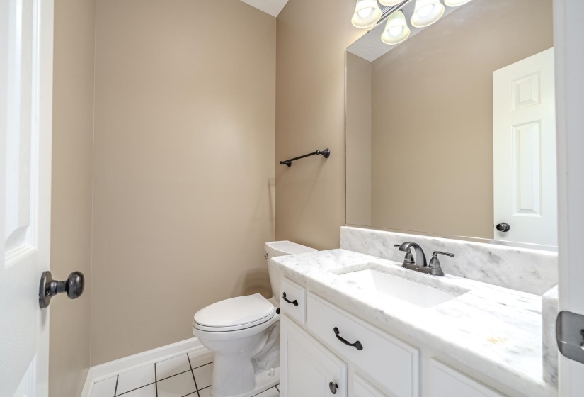 565 BOWEN DR, Savannah, Tennessee 38372, 3 Bedroom Bedrooms, 11 Room Rooms,2.1 BathroomBathrooms,Residential,For Sale,BOWEN,0,10217826