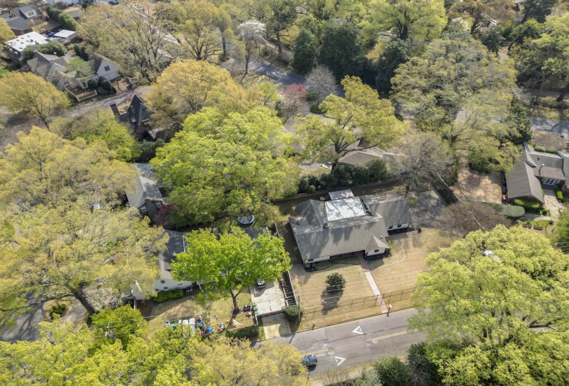 260 FENWICK RD, Memphis, Tennessee 38111, 4 Bedroom Bedrooms, 8 Room Rooms,3 BathroomBathrooms,Residential,For Sale,FENWICK,0,10217829