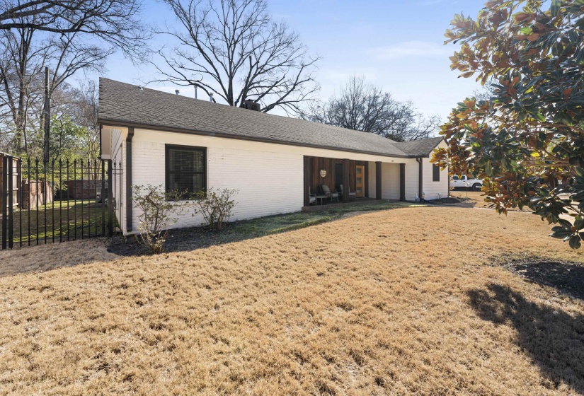 260 FENWICK RD, Memphis, Tennessee 38111, 4 Bedroom Bedrooms, 8 Room Rooms,3 BathroomBathrooms,Residential,For Sale,FENWICK,0,10217829