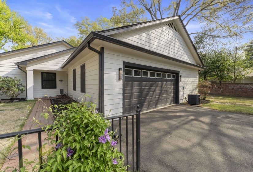 260 FENWICK RD, Memphis, Tennessee 38111, 4 Bedroom Bedrooms, 8 Room Rooms,3 BathroomBathrooms,Residential,For Sale,FENWICK,0,10217829