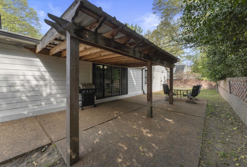 260 FENWICK RD, Memphis, Tennessee 38111, 4 Bedroom Bedrooms, 8 Room Rooms,3 BathroomBathrooms,Residential,For Sale,FENWICK,0,10217829