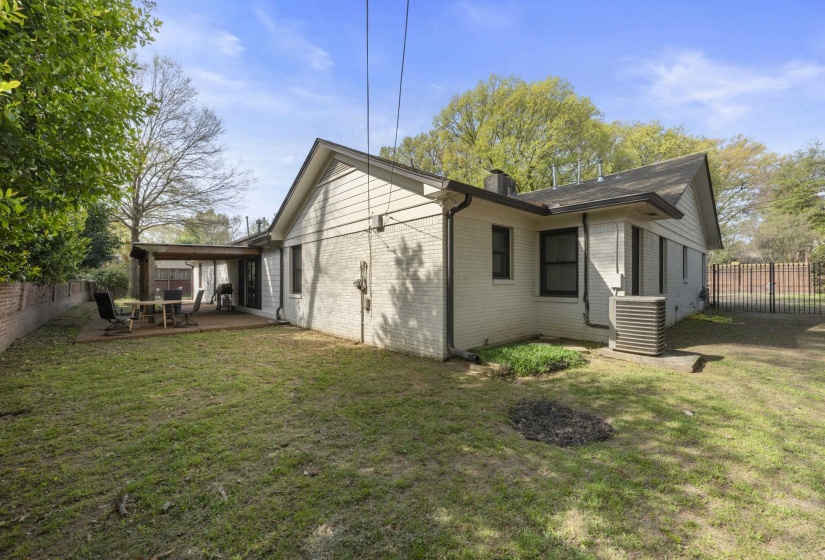 260 FENWICK RD, Memphis, Tennessee 38111, 4 Bedroom Bedrooms, 8 Room Rooms,3 BathroomBathrooms,Residential,For Sale,FENWICK,0,10217829