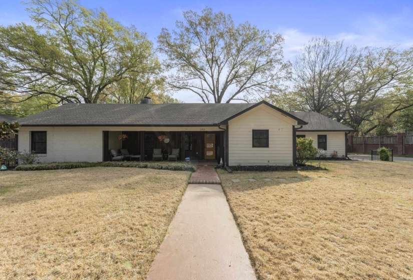 260 FENWICK RD, Memphis, Tennessee 38111, 4 Bedroom Bedrooms, 8 Room Rooms,3 BathroomBathrooms,Residential,For Sale,FENWICK,0,10217829
