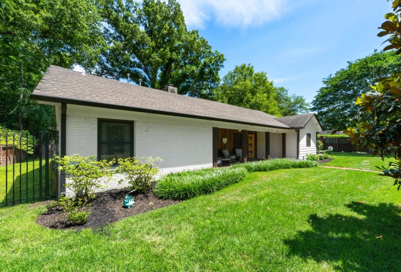 260 FENWICK RD, Memphis, Tennessee 38111, 4 Bedroom Bedrooms, 8 Room Rooms,3 BathroomBathrooms,Residential,For Sale,FENWICK,0,10217829