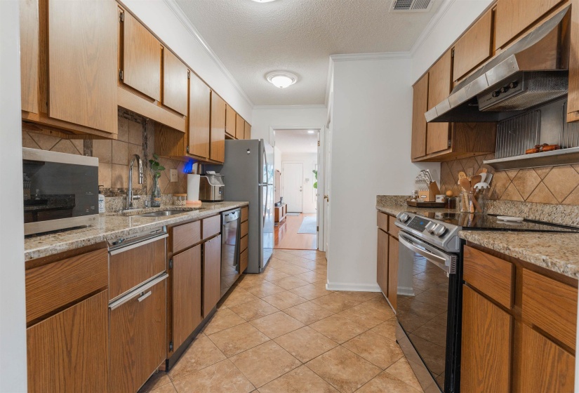 468 JACK KRAMER DR, Memphis, Tennessee 38117, 2 Bedroom Bedrooms, 5 Room Rooms,2.1 BathroomBathrooms,Residential,For Sale,JACK KRAMER,0,10217831