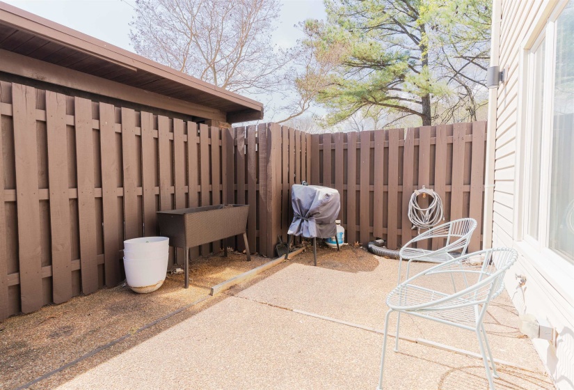 468 JACK KRAMER DR, Memphis, Tennessee 38117, 2 Bedroom Bedrooms, 5 Room Rooms,2.1 BathroomBathrooms,Residential,For Sale,JACK KRAMER,0,10217831