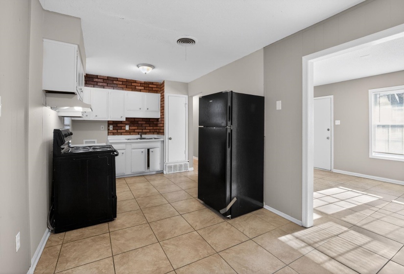 4989 MIKE DR, Memphis, Tennessee 38127, 3 Bedrooms Bedrooms, 6 Rooms Rooms,1 BathroomBathrooms,Residential,For Sale,MIKE,10217853