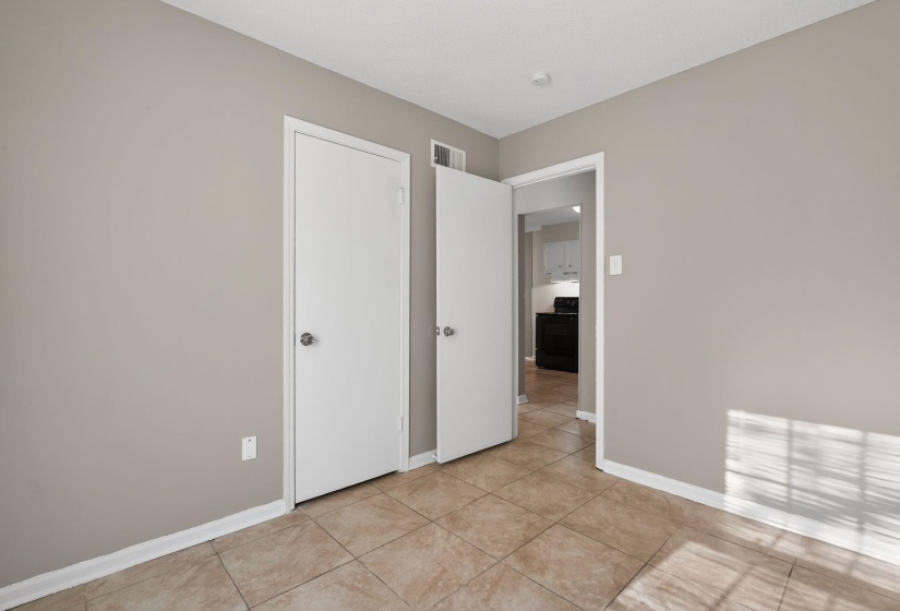 4989 MIKE DR, Memphis, Tennessee 38127, 3 Bedrooms Bedrooms, 6 Rooms Rooms,1 BathroomBathrooms,Residential,For Sale,MIKE,10217853