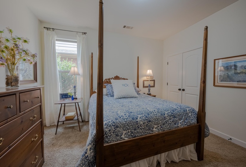 340 DOGWOOD VALLEY DR, Collierville, Tennessee 38017, 3 Bedroom Bedrooms, 7 Room Rooms,2 BathroomBathrooms,Residential,For Sale,DOGWOOD VALLEY,0,10217872