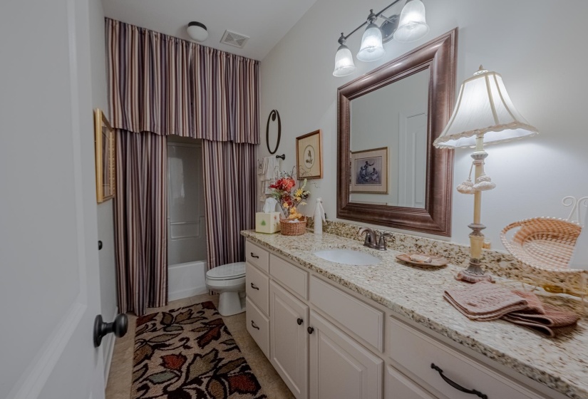 340 DOGWOOD VALLEY DR, Collierville, Tennessee 38017, 3 Bedroom Bedrooms, 7 Room Rooms,2 BathroomBathrooms,Residential,For Sale,DOGWOOD VALLEY,0,10217872