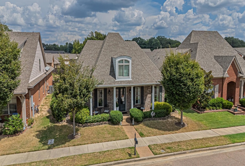 340 DOGWOOD VALLEY DR, Collierville, Tennessee 38017, 3 Bedroom Bedrooms, 7 Room Rooms,2 BathroomBathrooms,Residential,For Sale,DOGWOOD VALLEY,0,10217872