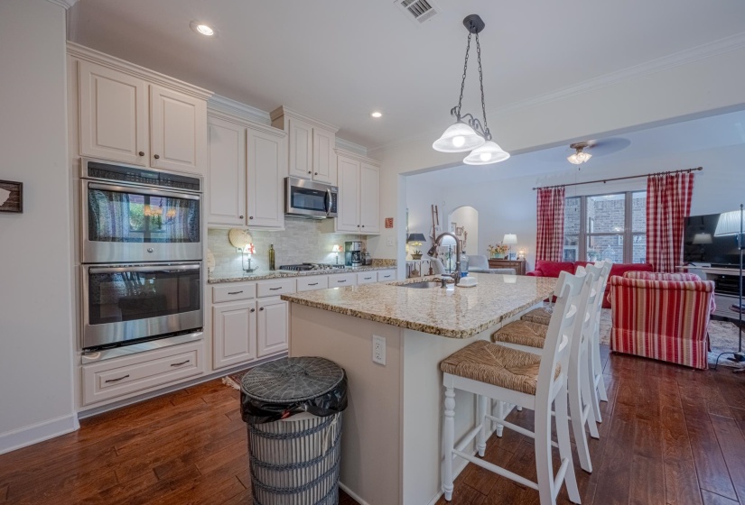 340 DOGWOOD VALLEY DR, Collierville, Tennessee 38017, 3 Bedroom Bedrooms, 7 Room Rooms,2 BathroomBathrooms,Residential,For Sale,DOGWOOD VALLEY,0,10217872